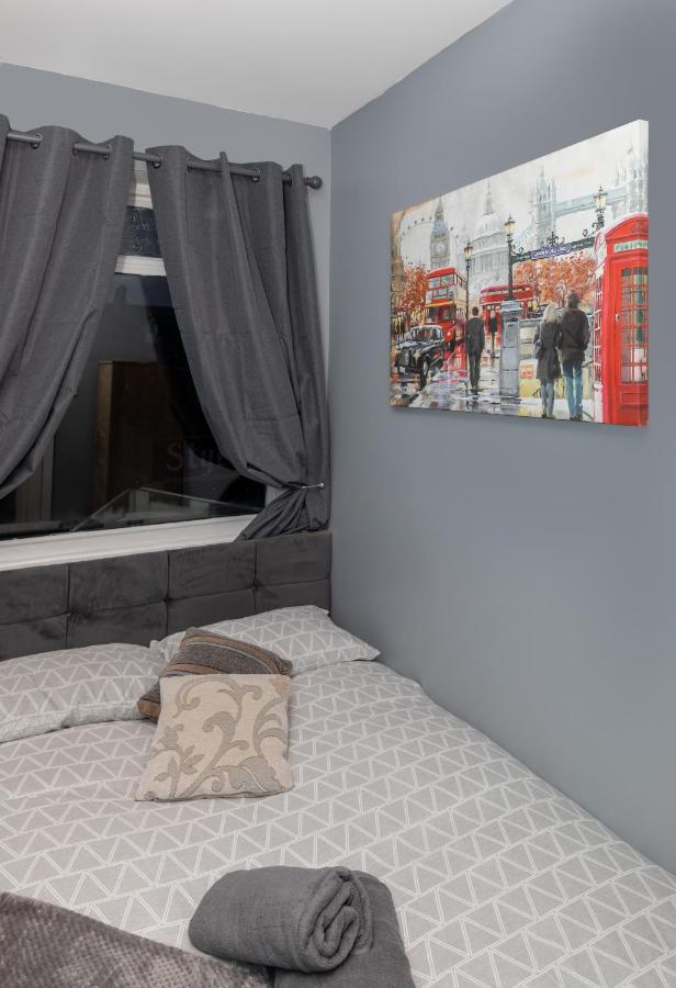 Central Roof Terrace Apartment Стоктон-он-Тіз Екстер'єр фото