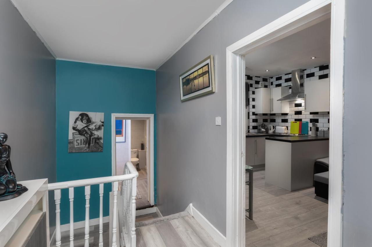 Central Roof Terrace Apartment Стоктон-он-Тіз Екстер'єр фото